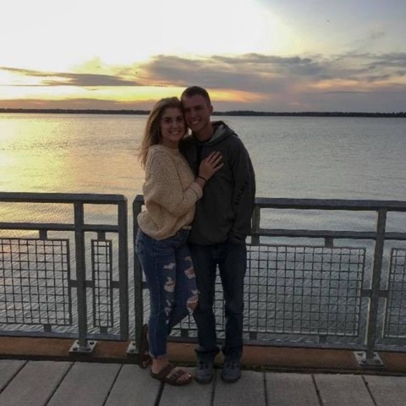 Meet your Posher, Bailey - Picture 1 of 1